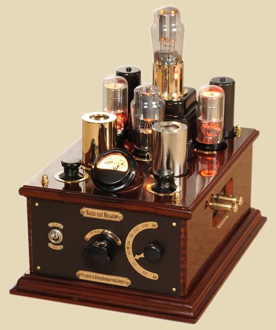 RESTAURACIÓN HALLICRAFTERS